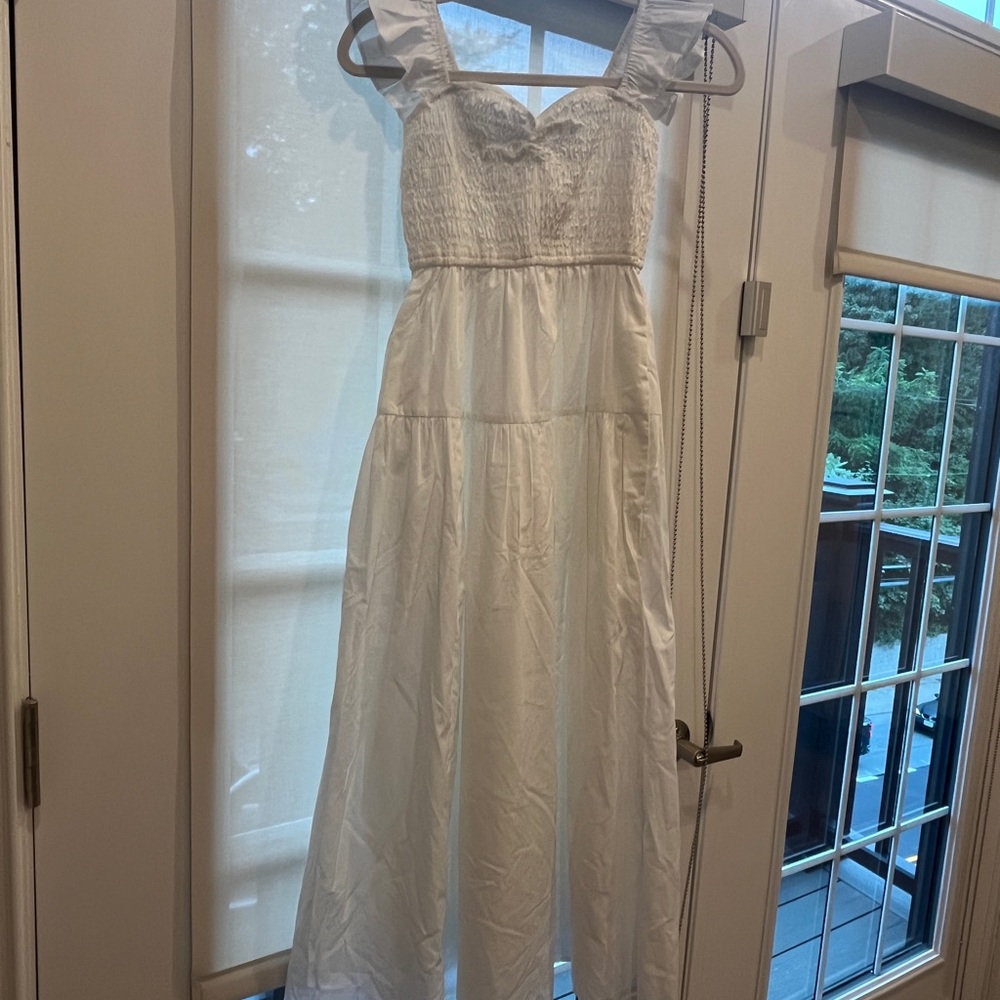 Abercrombie and fitch white smocked ruffle strap midi dress - Picture 2 of 4